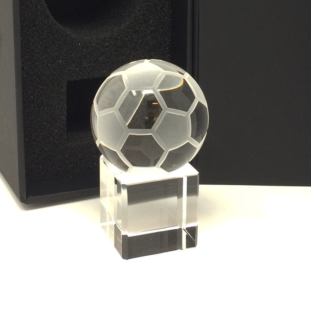 Trophée de football en verre de cristal Coffret cadeau Gravure  personnalisée -  France